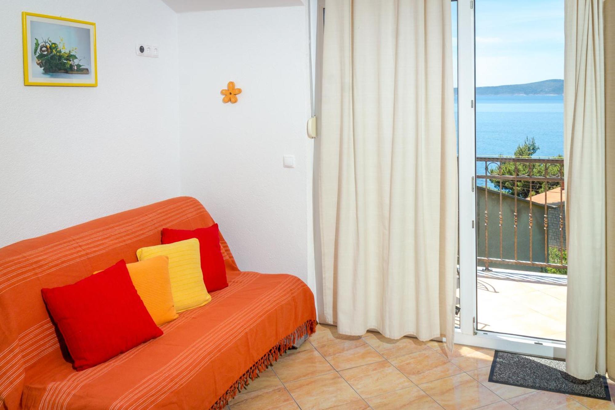 Apartments And Rooms By The Sea Brela, Makarska - 13118 Værelse billede